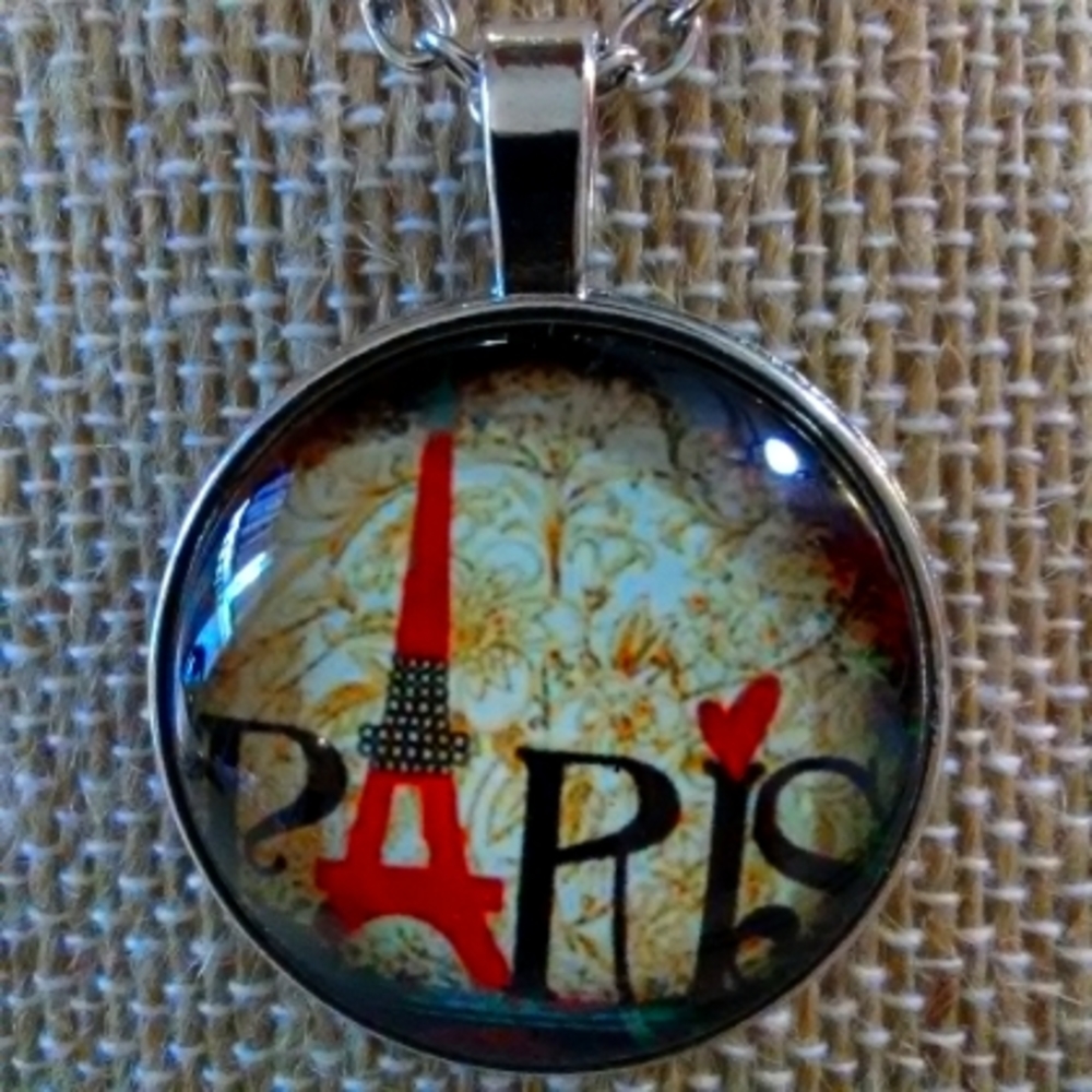 Paris Cabochon Necklace